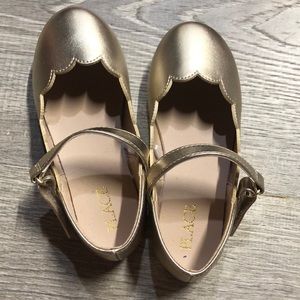 Gold shimmer dress shoes